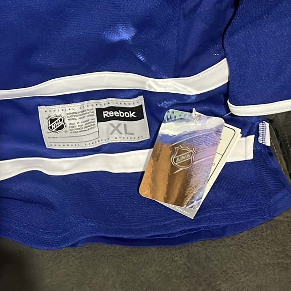 Signed James van Reimsdyk Toronto Maple Leafs Reebok Jersey - Picture 3 of 3